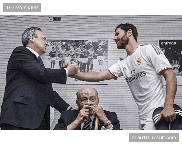 赫伊森引发争议：皇马球迷辱骂巴萨声浪更盛，他助推言辞更加激烈